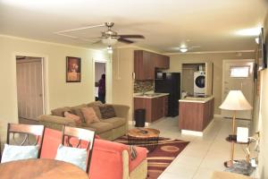 The president room 5 minutes to Devon House 4 Waterloo Avenue Kingston