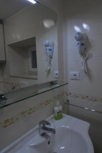 Apartments by the sea Cres - 15171