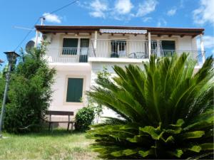 Apartments with a parking space Slatine, Ciovo - 15175