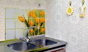 Apartments with parking spaces Slatine, Ciovo - 15175