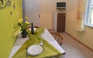 Apartments with parking spaces Slatine, Ciovo - 15175