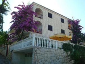 Apartments by the sea Trogir - 15237