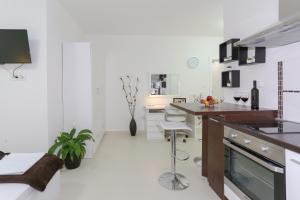 Apartments by the sea Tribunj, Vodice - 15233