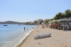 Apartments by the sea Sevid, Trogir - 15742