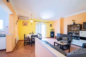 Apartments by the sea Kneza, Korcula - 10168