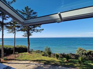 Maisons de vacances House in Plougasnou near Stunning Beaches : photos des chambres