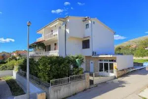 Apartments by the sea Grebastica, Sibenik - 471 - 格雷巴蒂卡