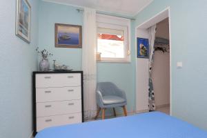 Apartments by the sea Rastici, Ciovo - 5234