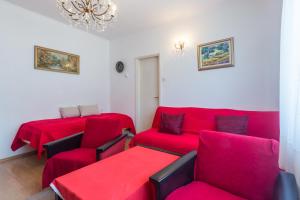 Apartments with parking space Umag - 7063