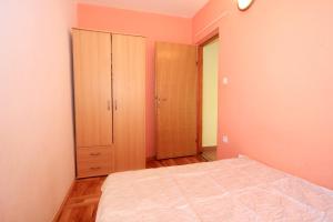 Apartments by the sea Stara Novalja, Pag - 9347