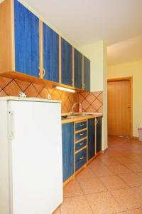 Apartments by the sea Stara Novalja, Pag - 9347