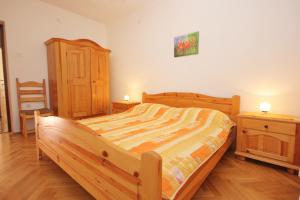 Apartments by the sea Pag - 9355