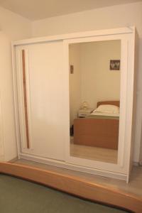 Apartments by the sea Lun, Pag - 9395