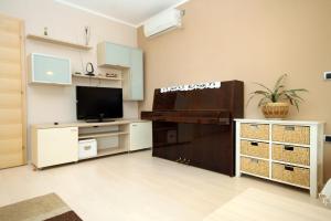 Apartments by the sea Stara Novalja, Pag - 9416