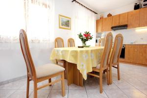 Apartments by the sea Sevid, Trogir - 9468