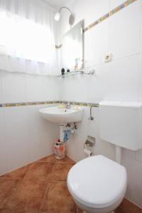 Apartments by the sea Okrug Gornji, Ciovo - 9469