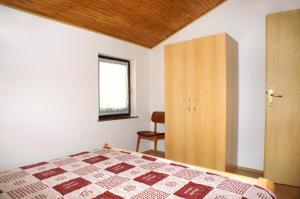 Apartments by the sea Zubovici, Pag - 9678