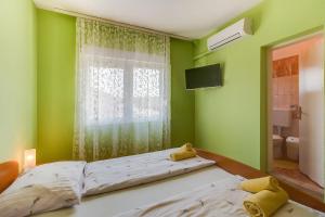 Rooms with a parking space Mali Losinj (Losinj) - 9681