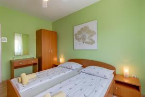 Rooms with a parking space Mali Losinj (Losinj) - 9681