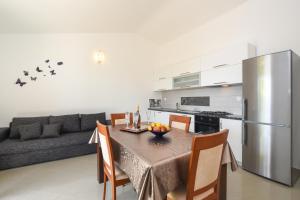 Apartments by the sea Marusici, Omis - 10012