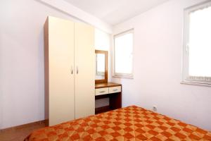 Apartments with parking space Baska Voda, Makarska - 10027