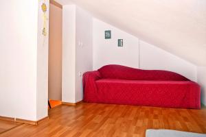 Apartments with parking space Vodice - 10022