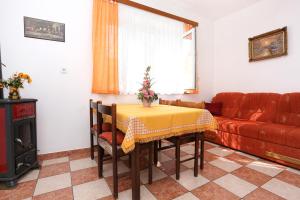 Apartments by the sea Korcula - 10042