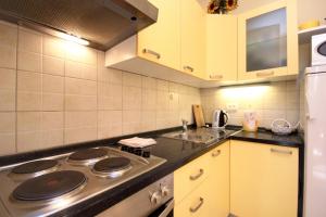 Apartments with parking space Orebic, Peljesac - 10097