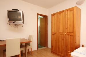 Apartments and rooms with parking space Orebic, Peljesac - 10191