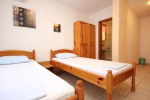 Apartments and rooms with parking space Orebic, Peljesac - 10191