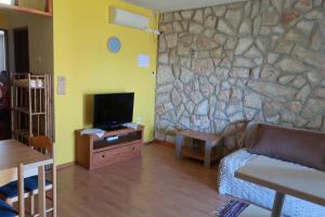 Apartments by the sea Loviste, Peljesac - 10197