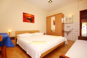 Apartments with parking space Orebic, Peljesac - 10256