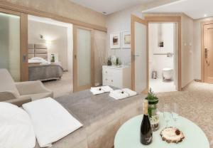 Apartment room in Columna Medica