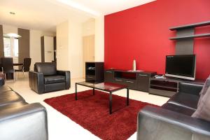 Apartments with parking space Stanici, Omis - 10324