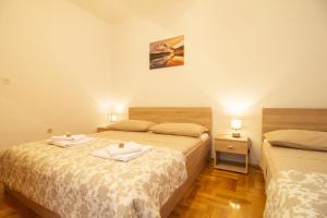 Apartments with a swimming pool Gustirna, Trogir - 11703