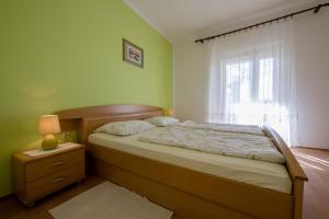 Apartments by the sea Supetarska Draga - Donja, Rab - 11769