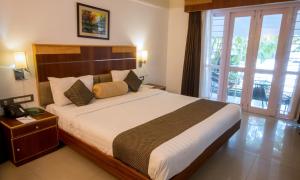 Contour Backwaters Hotel Resort & Convention Centre