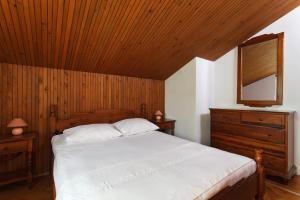 Apartments by the sea Sumartin, Brac - 12036