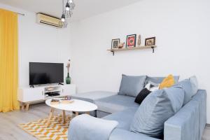 Apartments by the sea Jelsa, Hvar - 12052