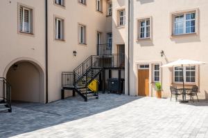 Central Platinum Apartments 22