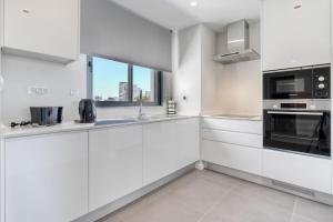 Lovely 2 Bedroom Apartments in Albur Village Lote A with Pool View - Ubytování bez kategorie ve městě Alvor