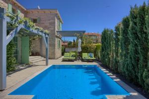 Fabulous villa Zelda with pool near the beach