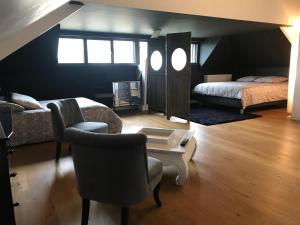 B&B / Chambres d'hotes Vaste Chambre Privee proche du Centre de Rennes : photos des chambres