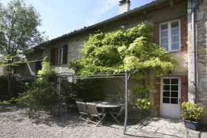 Maisons de vacances Gites Les Vents Bleus : Maison 3 Chambres - Raisin