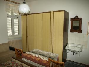 Apartments by the sea Novi Vinodolski - 12322