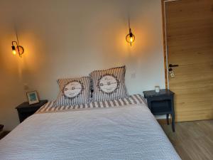 B&B / Chambres d'hotes LES CANAILLOUS 4 clos la fossette Asnelles : Maison de Vacances 3 Chambres 