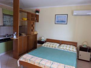 Apartments and rooms with parking space Rabac, Labin - 12368