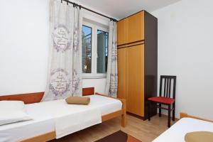 Apartments with WiFi Crikvenica - 12592