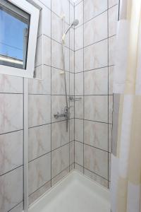 Apartments with WiFi Crikvenica - 12592