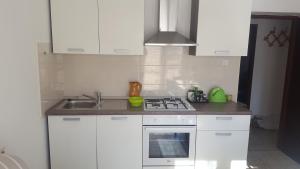 Apartments with parking space Pag - 12649